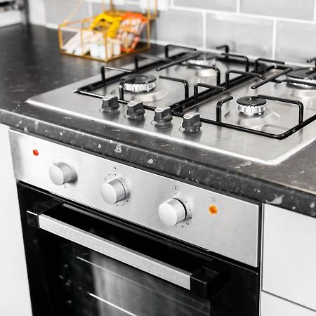 Modern Apartment - Cradley Heath - Top Rated - Netflix - Wifi - 1Mh Smethwick Esterno foto